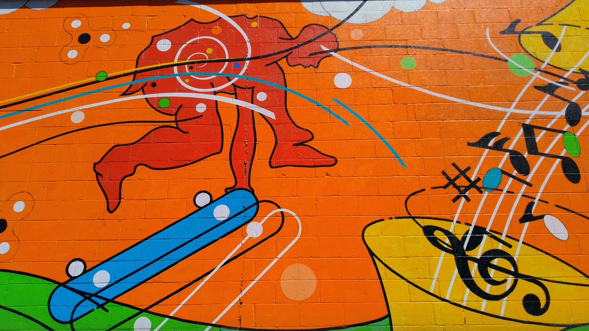 20. Encontrei tranquilidade e encanto que só se podem apreciar caminhando devagar, conheci uma mulher que me convidou pa