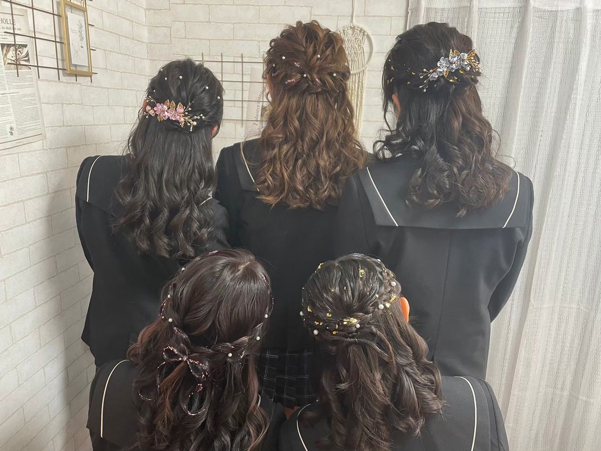 BELDAYS1101's tweet photo. 卒業式🌸

#卒業式
#袴
#袴着付け
#紋服
#和装ヘア
#卒業式ヘアメ
#高校生
#大学生
#専門学生
#横浜
#関内
#みなとみらい
#馬車道
#思い出
#カチモリヘア
#盛髪
#華やか
#新たな旅立ち
#特別な日
#感動の瞬間
#楽しい日
#和装姿
#袴スタイル
#日本の伝統
#素敵な思い出
#特別な装い
#卒業写真
#袴ヘア https://t.co/RWSkzlQxKx