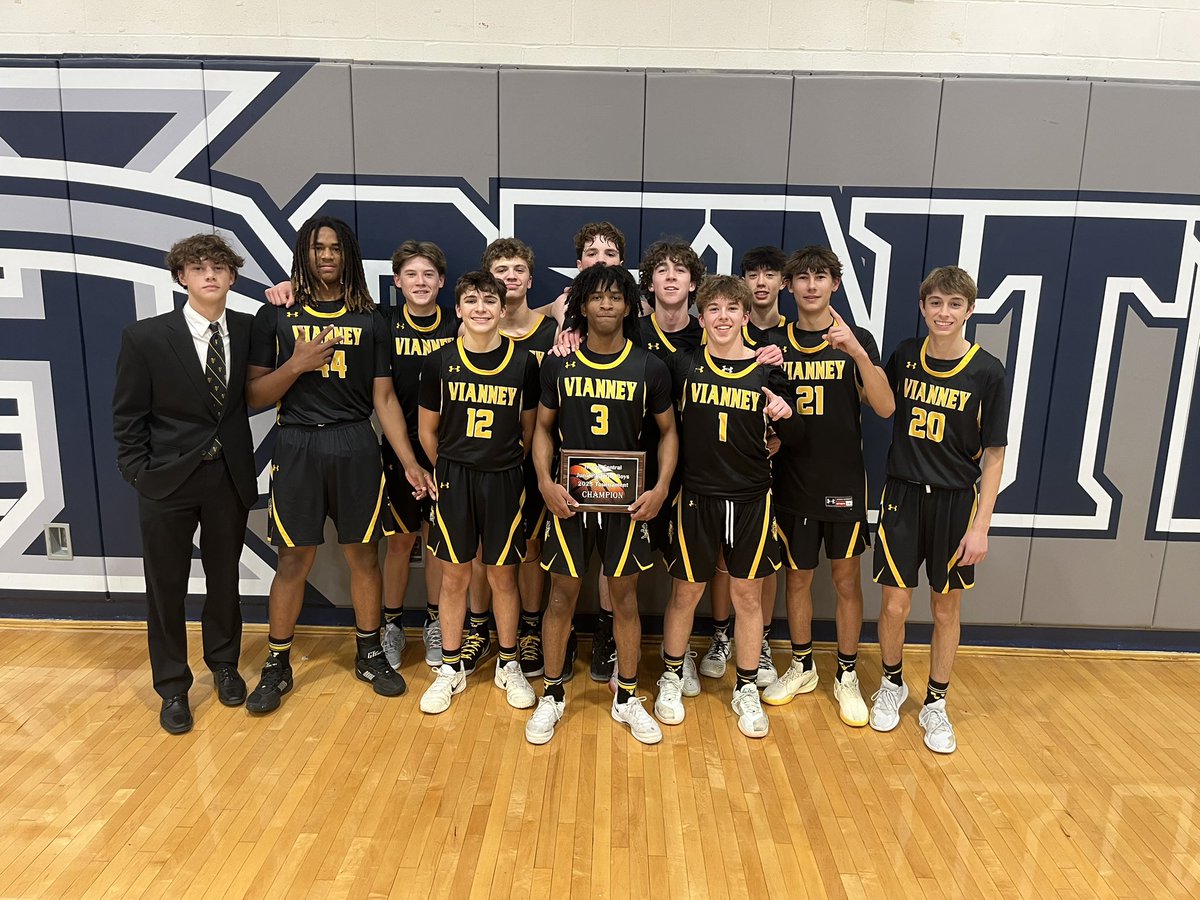 Congratulations to the Vianney Sophomore Basketball Team for winning the Francis Howell Central JV Tournament 60 to 56. ⚫️🟡🏀🏆