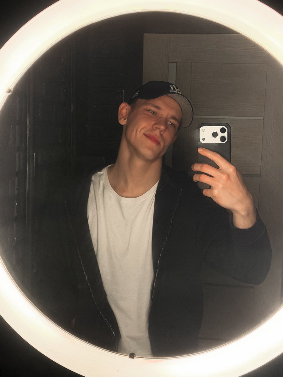 серёга tweet media