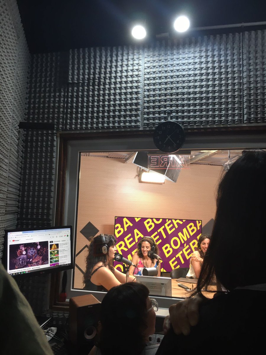 Bomba Etérea 2025 💥 2do año de este programa colectivo de comunicadoras del oeste en nuestra querida radio con un estudio de streaming divain 😎 <a href="/fmentransito/">FM En Tránsito</a> 💚
La mejor red social es la Humana 🫂 Gracias compañeras por los jueves radiales y a la Coop 📻
youtube.com/live/a8BROxXDm…