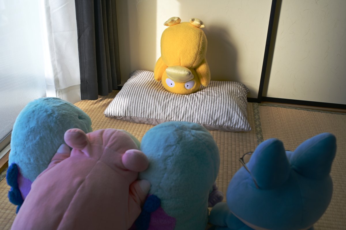 「みてみて〜！できるようになったグワ〜！」✨
「すごいすごいぬ〜！」🤩
「ワァ〜　かっこいいやぁん〜！」🎉
「コダちゃん、着実に上達しているゴン」🧐

#コダック #ヌオー #ヤドン #ゴンベ