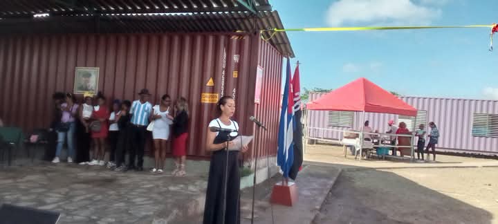 En el parque solar fotovoltaico Rafael Reyes en fase de ejecución en #SanLuis se celebró el Día del Constructor. Muchas Felicidades a quienes garantizan el desarrollo económico y social del país. <a href="/BorreroEyd49154/">Eyder Luis Hernández Borrero</a> <a href="/Lianne16416068/">Lianne</a> <a href="/mambisa25/">Elena Labrada Gelis</a> <a href="/BeatrizJUrrutia/">Beatriz Johnson Urrutia</a> <a href="/OdioTexido658/">Adielyeivis Texido Odio</a>