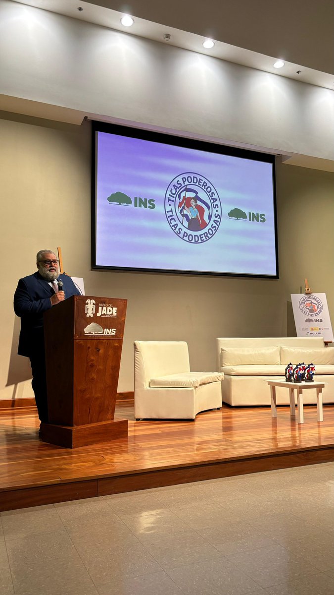 El Encargado de Negocios participó en los premios Ticas Poderosas 2025, que reconoce a mujeres costarricenses cuyas trayectorias y logros son una inspiracion para niñas y jovenes del pais, con apoyo @embespcr , <a href="/grupo_ins/">Grupo INS</a> @recitcostarica @museodeljadecr @ticaspoderosas