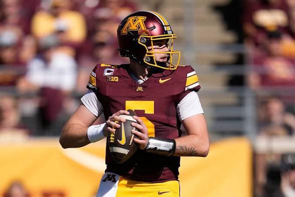 After a great conversation with <a href="/CoachJ_Everett/">Jayden Everett</a> I’m beyond grateful to receive an offer from the University of Minnesota‼️
<a href="/ValleyViewFB/">Blazer Football</a>