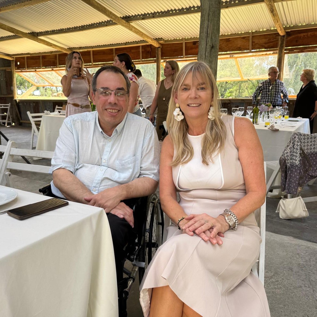 Presentes en los 30 años de SUTUR <a href="/ruralynaturaluy/">SUTUR</a> 

Nuestra directiva Mónica Wibner entregó una plaqueta a su presidenta Andrea Barocco en nombre de AHRU

Acompañados por el Ministro de Turismo, Ing. Pablo Menoni, y Marina Cantera (Past President CAMTUR)

#TurismorRural #SUTUR