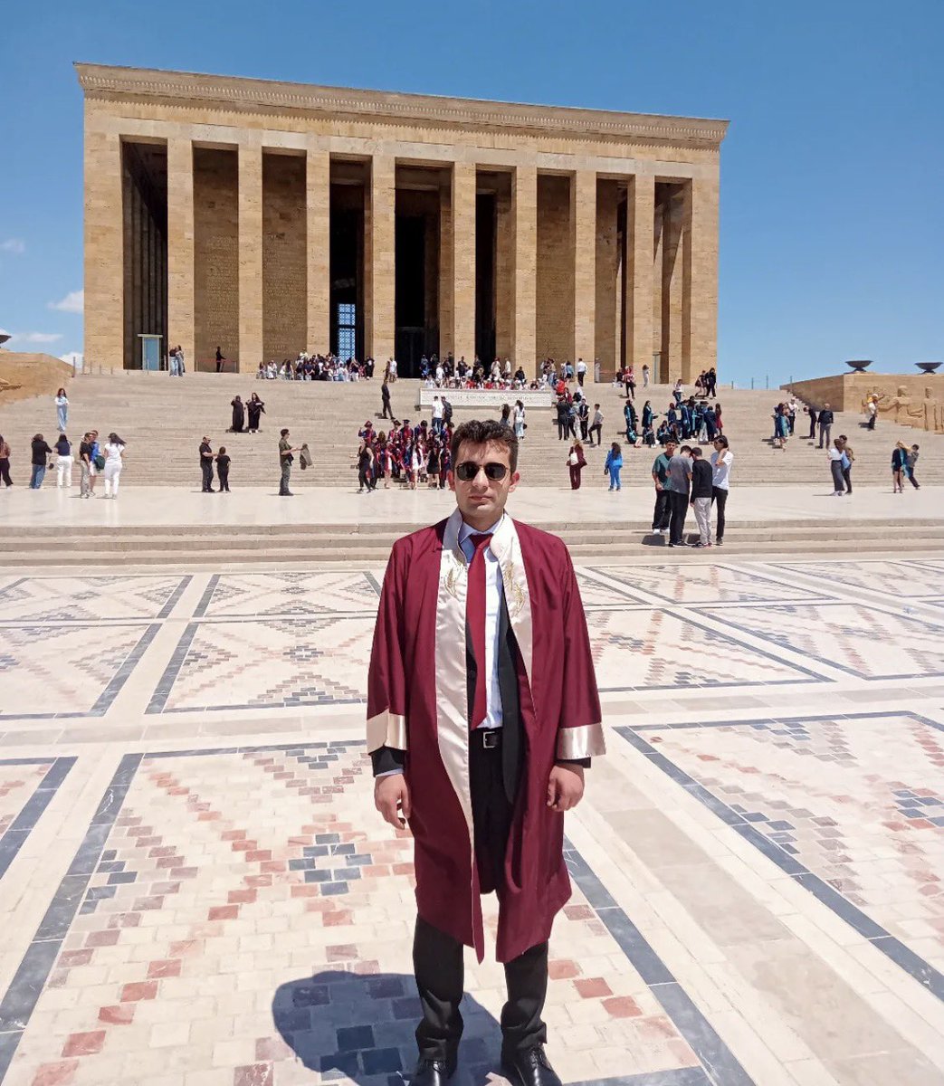 alikdk's tweet photo. Adı : Onur
Soyadı : Türk Milleti

Yozgat’ın yiğit evladı;

İşte biz buna; “vatan için yardan/serden geçmek” diyoruz. https://t.co/JL6BTnpnFG