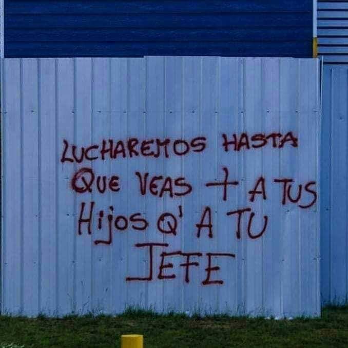 FrentesRojos's tweet image. Lo que nos diferencia de la oligarquía y este gobierno miserable. Es que nosotros luchamos para que pases más tiempo con tu familia.
#FueraFMI
#FueraNoboa
#NoAlTrabajoPorHoras
⚫🔴✊