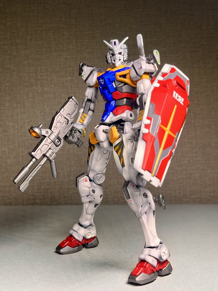 msn_3122's tweet photo. 今日発売のではなく、6月に塗装した白いガンダムです

 #ガンプラ 
 #白いガンダム 
 #GQuuuuuuX https://t.co/MBW4S48HdI