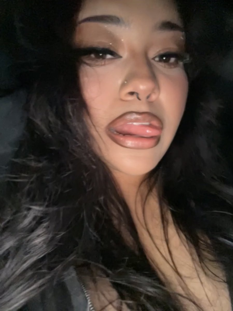 ⭑Sam⭑ tweet media