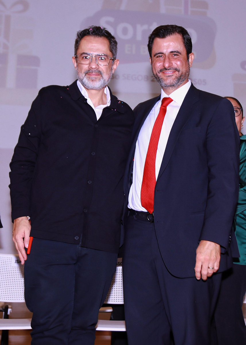 hectortejadasha's tweet photo. Participé en el Sorteo SAT, donde se dieron a conocer los resultados oficiales de esta gran campaña nacional en representación de mi amigo Octavio de la Torre presidente de @concanaco  
Un cierre que refleja el esfuerzo conjunto de negocios у consumidores que impulsan a 🇲🇽!!! https://t.co/8wctyFmIzL