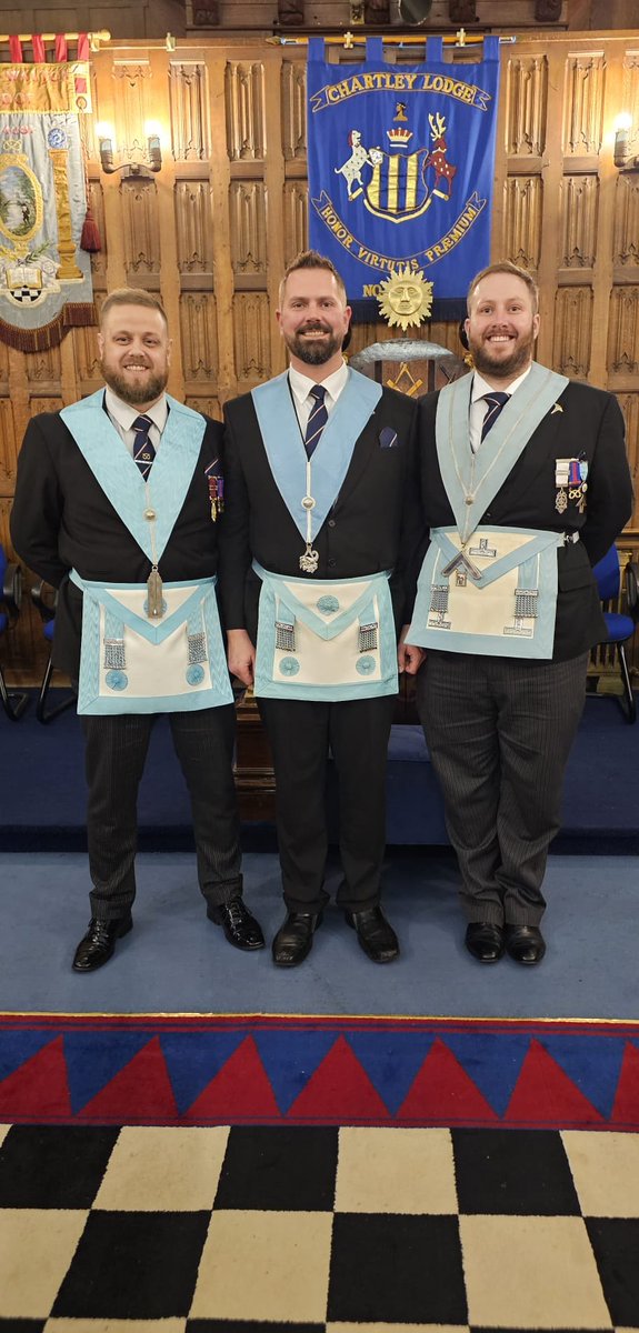 ChartleyLodge7569 tweet media