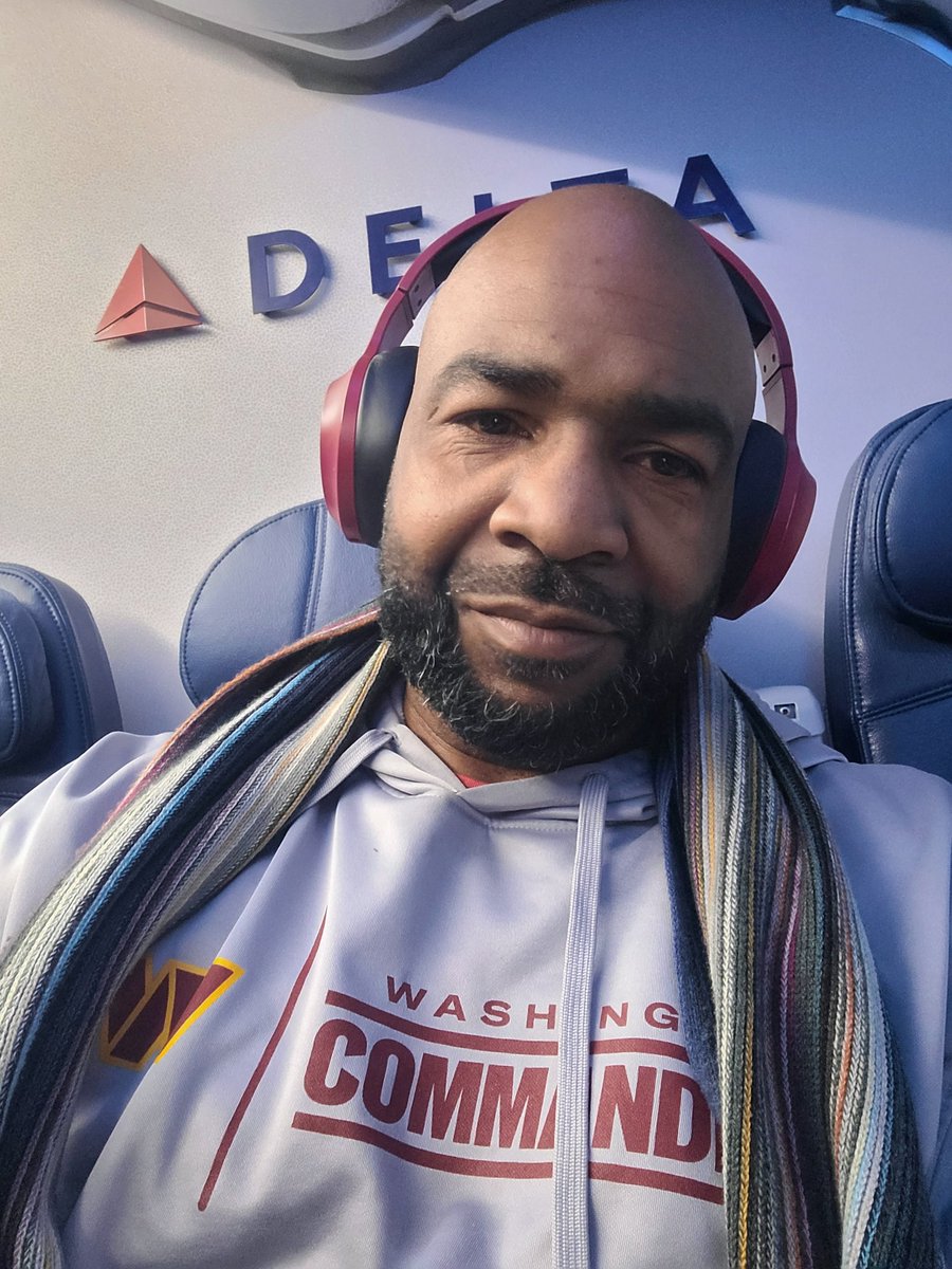 jaronfoster's tweet photo. Finally! #washingtoncommanders#httr#httc#raisehail#lefthandup#washingtoncommandersfan https://t.co/0WsXYvjew0