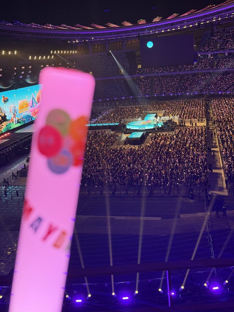 sannn_gu's tweet photo. 纵使堵到下车徒步 海风不停冷风浸肩 嗓音唱到沙哑 快乐却仍热烈满溢 我们是—五月天！！！ https://t.co/srZnqg8chy