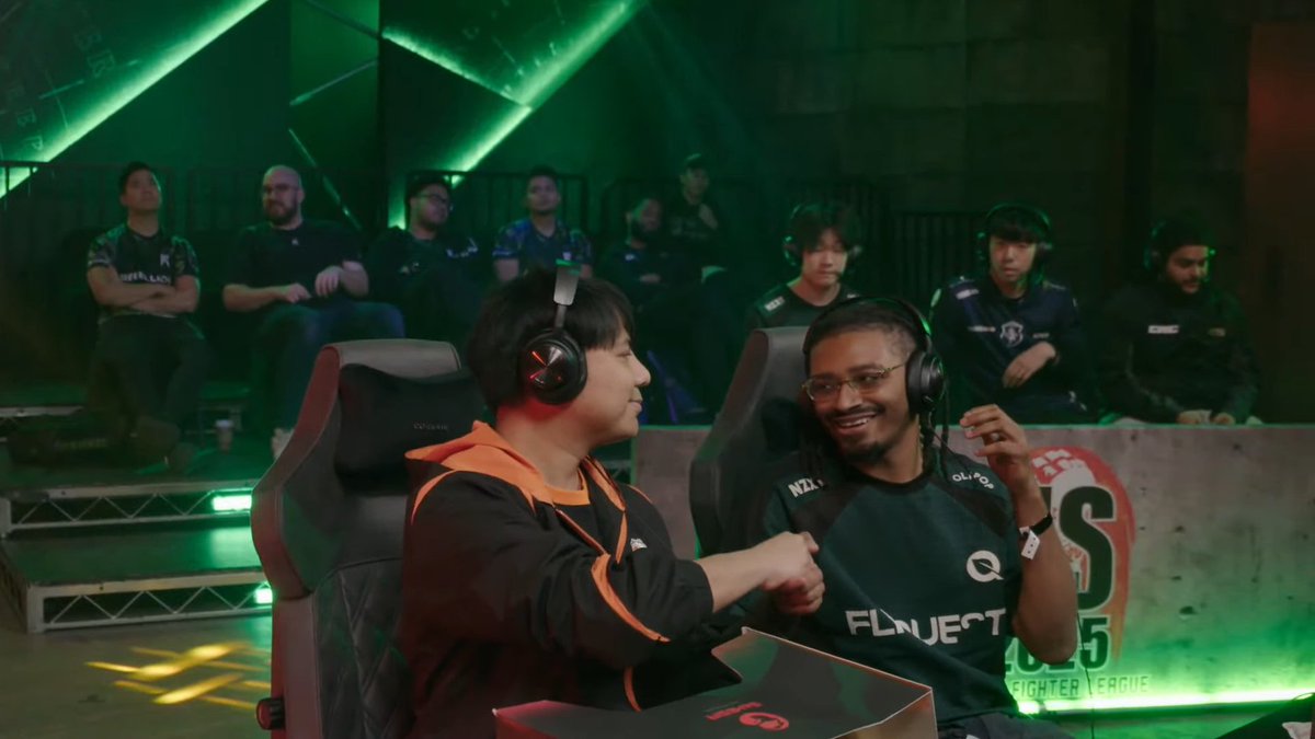 青色おじさんホワイト版 (@blueman19831217) / Posts / X