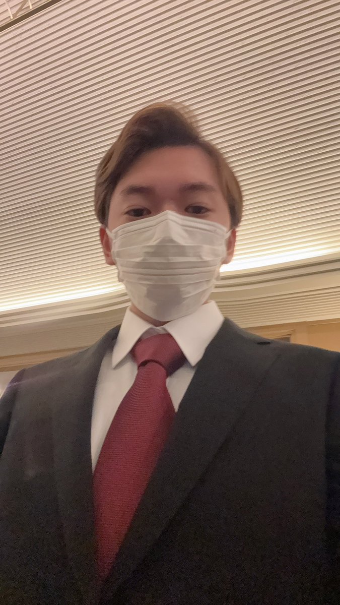 今日は会社の記念式典に出席！

休みの日に早起きしてスーツとかダルすぎる😭

約半日頑張るか、、、

#ゲイ  #バイ  #いいねでDM  #いいねで気になった人お迎え #S専Dがいいねしてくれる