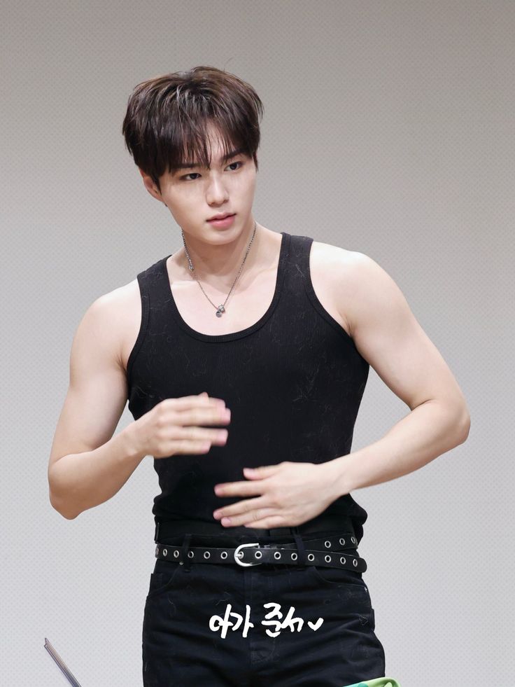 junseoink's tweet photo. 0 kills 10 deaths https://t.co/QYzwfowNcx