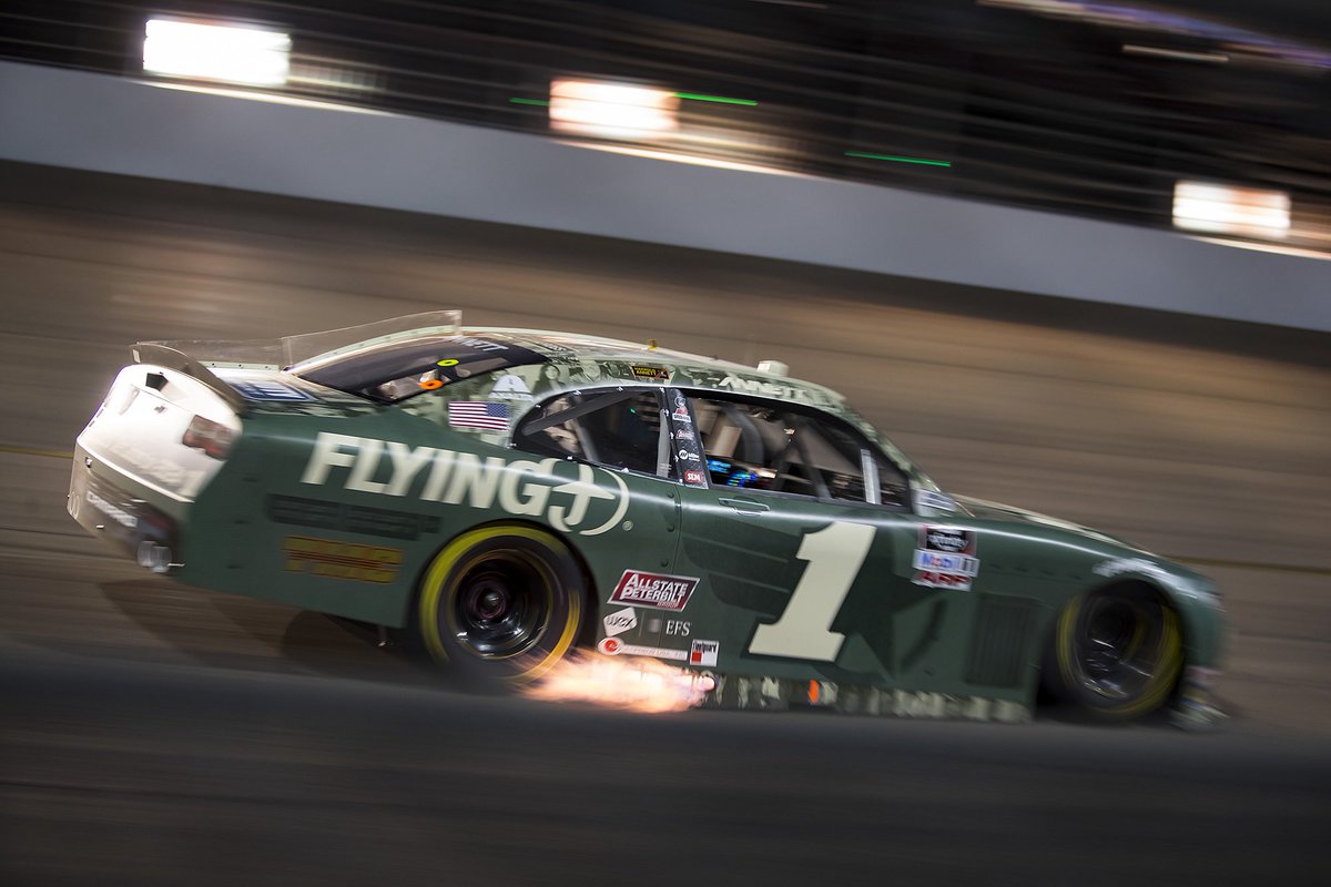 rebilasphoto's tweet image. Sad news with the passing of former #NASCAR driver Michael Annett at the age of 39.  Here’s four photos from his final career race in 2021 at Phoenix. RIP Michael 

📷 @rebilasphoto
