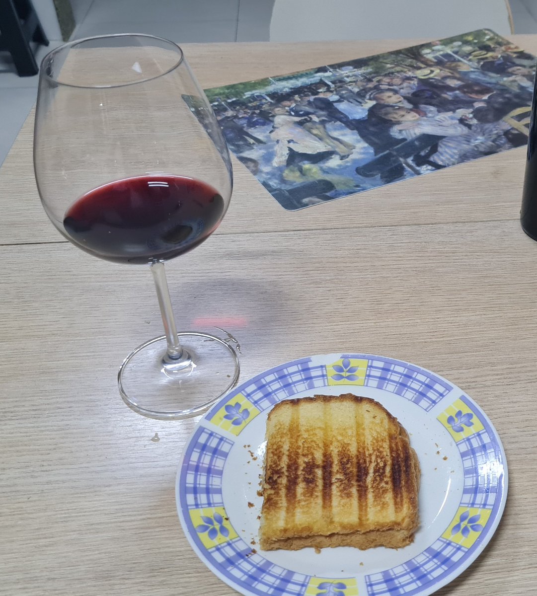 Willmion's tweet image. Eu quando tenho paladar infantil e idade pra beber