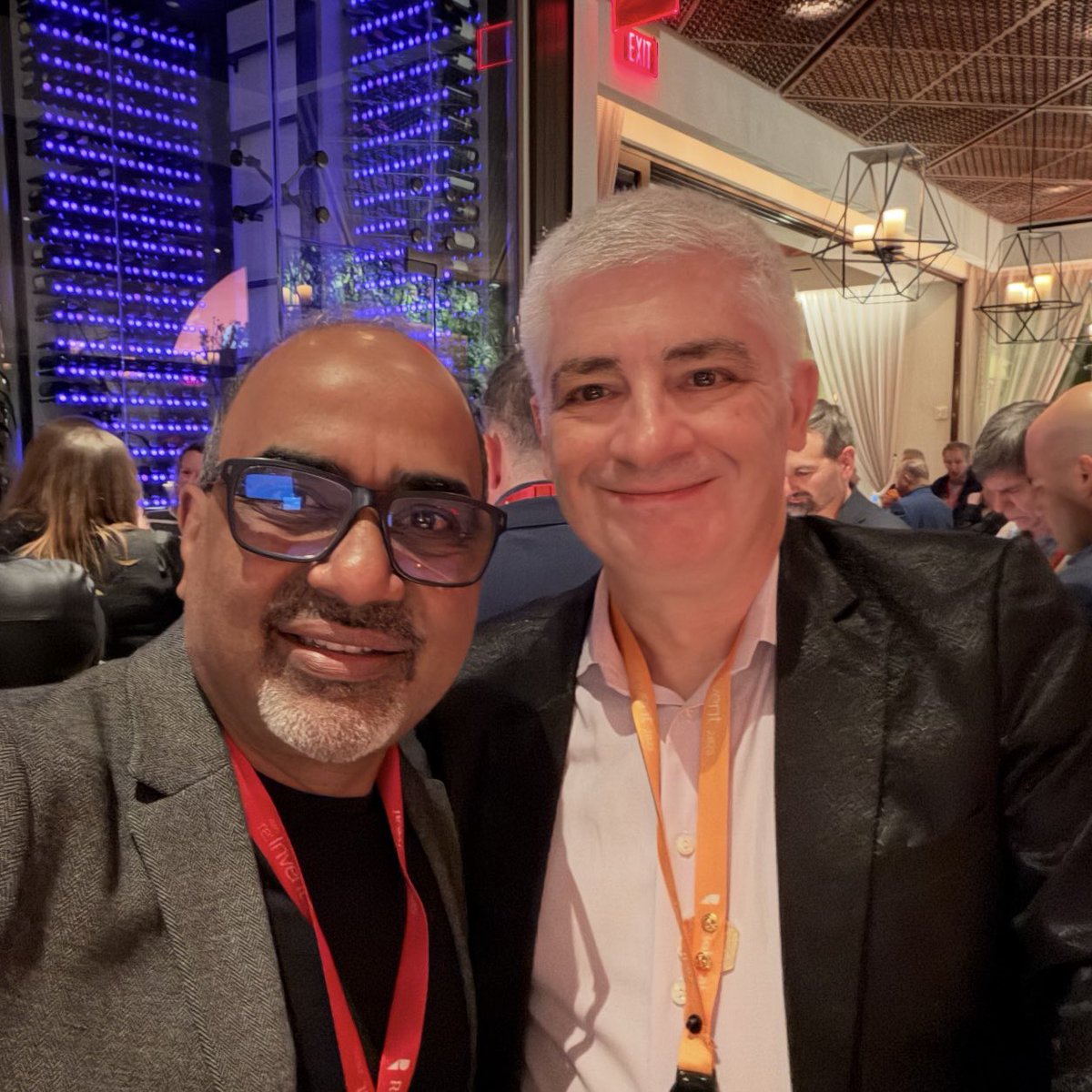 sarbjeetjohal's tweet image. It always great seeing @JeffBarr during #reInvent and comparing notes about tech and life! 

#reInvent25 #AWSreInvent