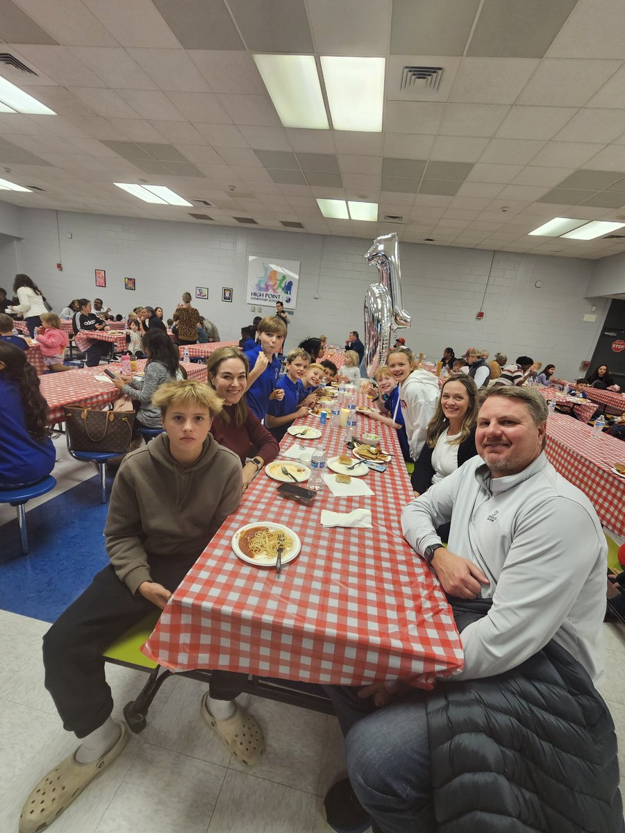 Danielle Miller tweet media