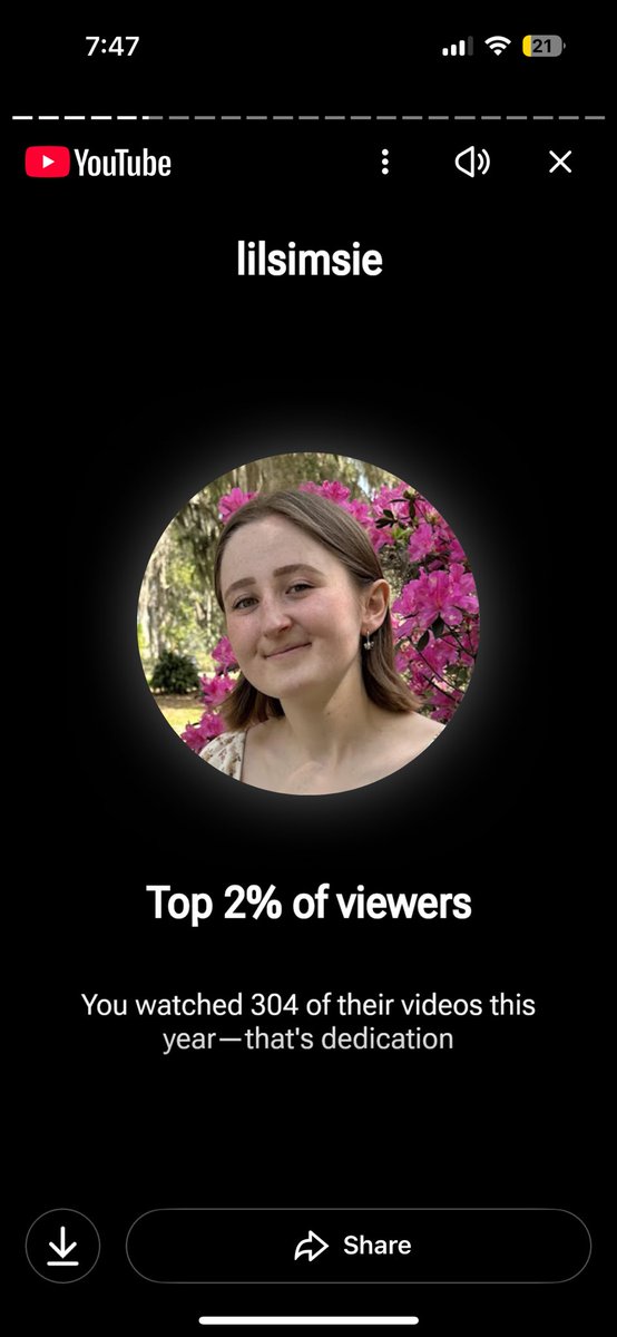 savjunee's tweet photo. @lilsimsie guess you can say that I’m a pretty big fan lol https://t.co/dSDXlwqtOB