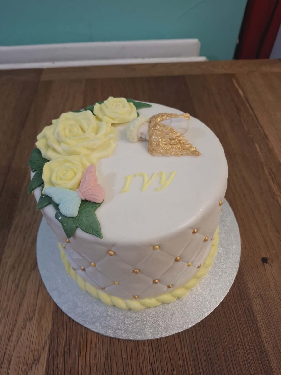 captainmilwash's tweet photo. On Sunday it will be Ivys first birthday, as most people know she was born sleeping, but in my eyes all babies deserve a birthday cake so my auntie surprised me with this ready for Sunday 💛 https://t.co/o0vWRng87A