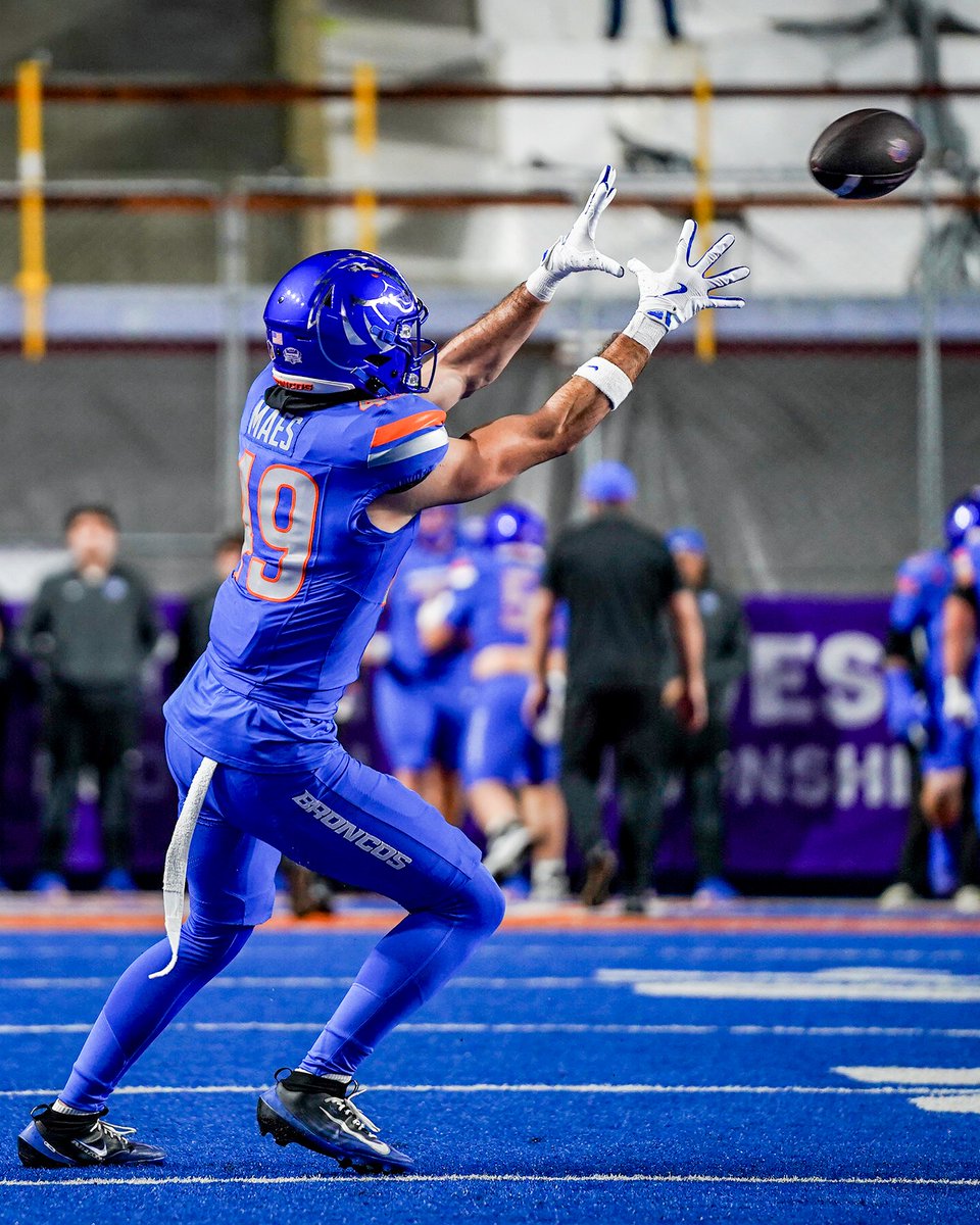 𝗟𝗢𝗖𝗞𝗘𝗗 𝗜𝗡 🔒

#BleedBlue | #BuiltDifferent