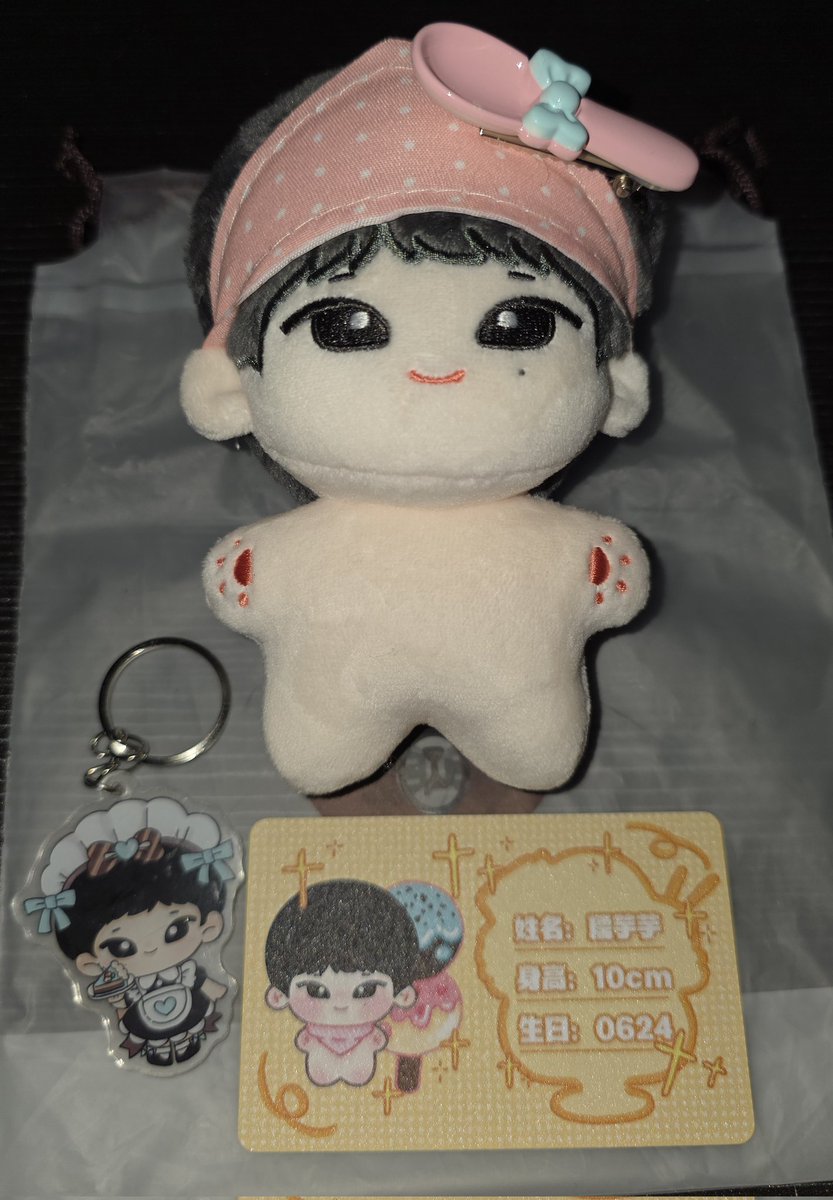 june_sunoo's tweet photo. This is saur saur cute 🤗

Thank u so much @_jakeuluvr especially for the smooth transaction! 

Been wanting to own any sunoo doll and this is my 1st. Waiting for the other dolls to arrive 💚

Special thanks to @.824kungyaz for the freebies 🥰

#FromYeni https://t.co/chRLz8CkKk