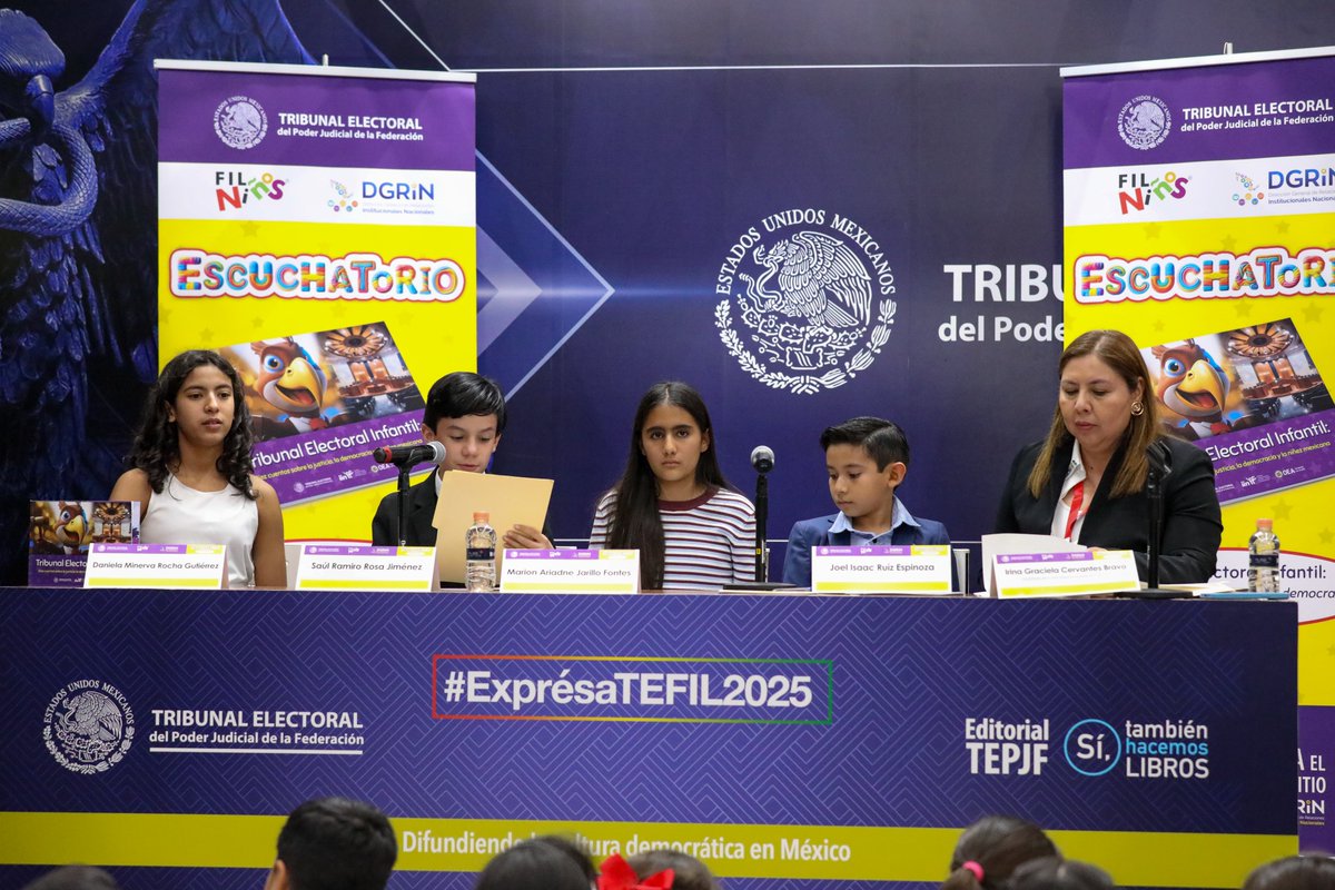 TEPJF_GDL's tweet image. 📚✨ En la #FILNiños, la Sala Regional Guadalajara del #TEPJF presentó Escuchatorio. Tribunal Electoral Infantil, para acercar a niñas y niños a la justicia y la democracia. Participaron la Magistrada Presidenta Rebeca Barrera Amador y la Magistrada Irina Cervantes Bravo.