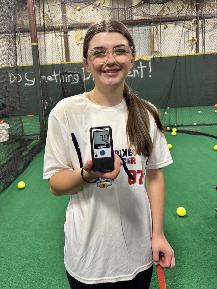 After weeks of obsessive strength training, I finally hit 70mph exit velocity tonight!!