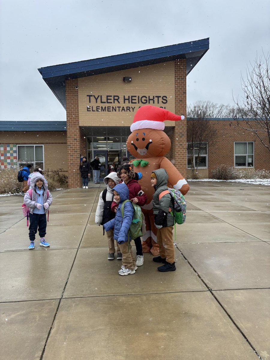 TylerHeightsESAACPS tweet media