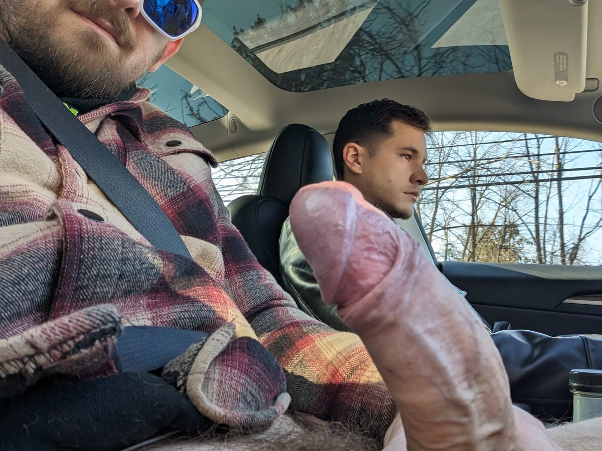 Johnny's big bulge tweet media