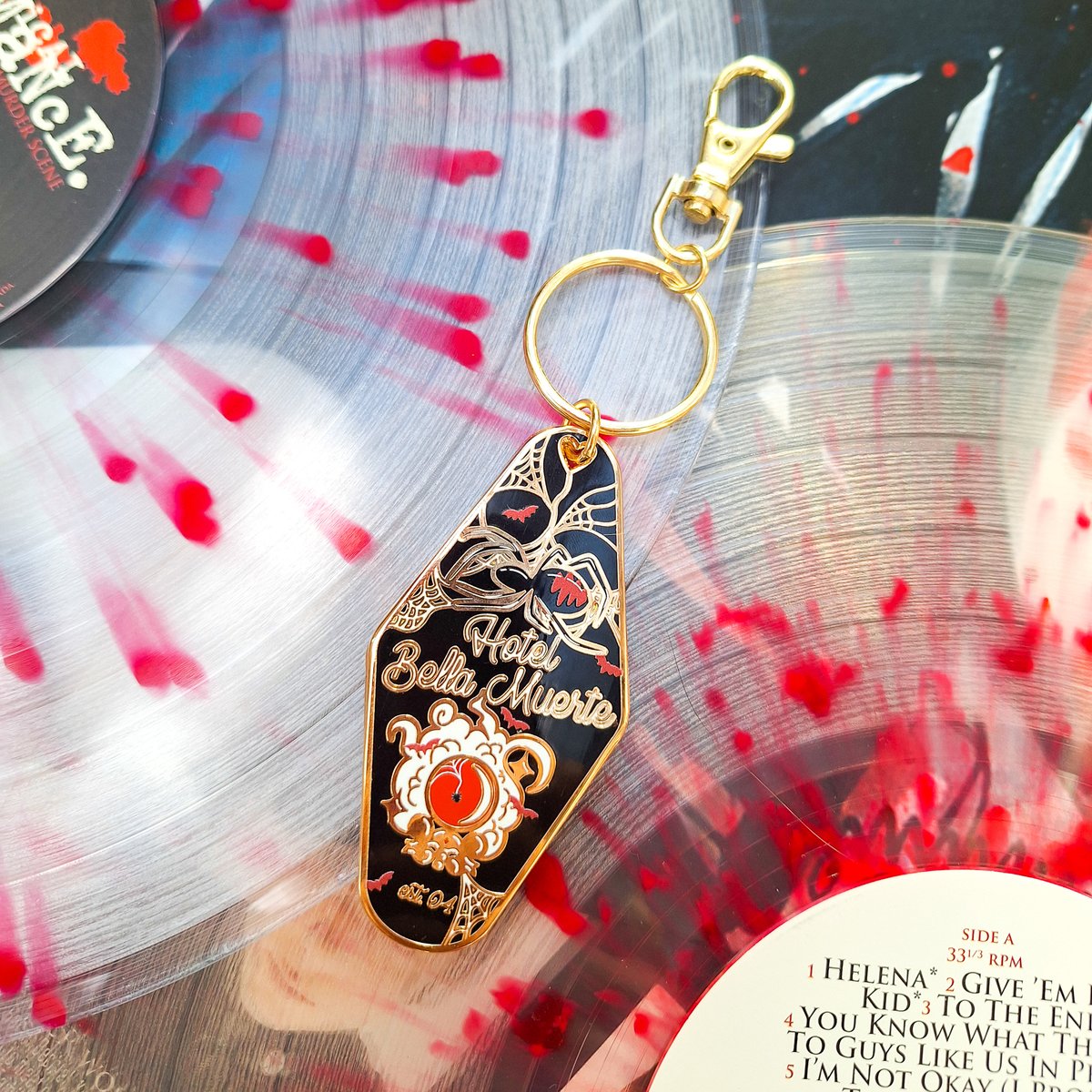 Nina ❤️‍🔥🗡 | My Chemical Showgirl Era🏹💎💄✨️ tweet media