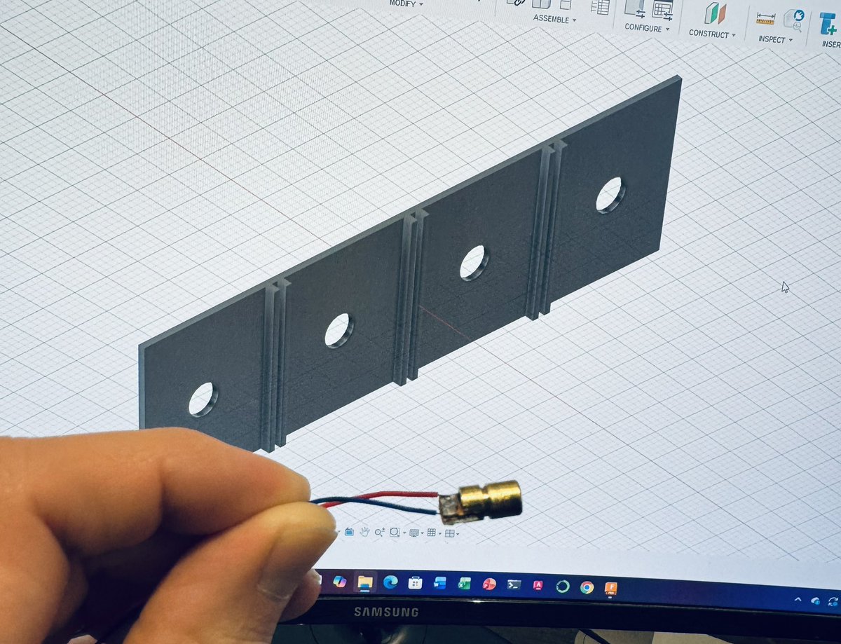 MerrillBuilds's tweet photo. When life gives you lasers.

You design your own 3D printed Holders. https://t.co/OVRal2iQpx