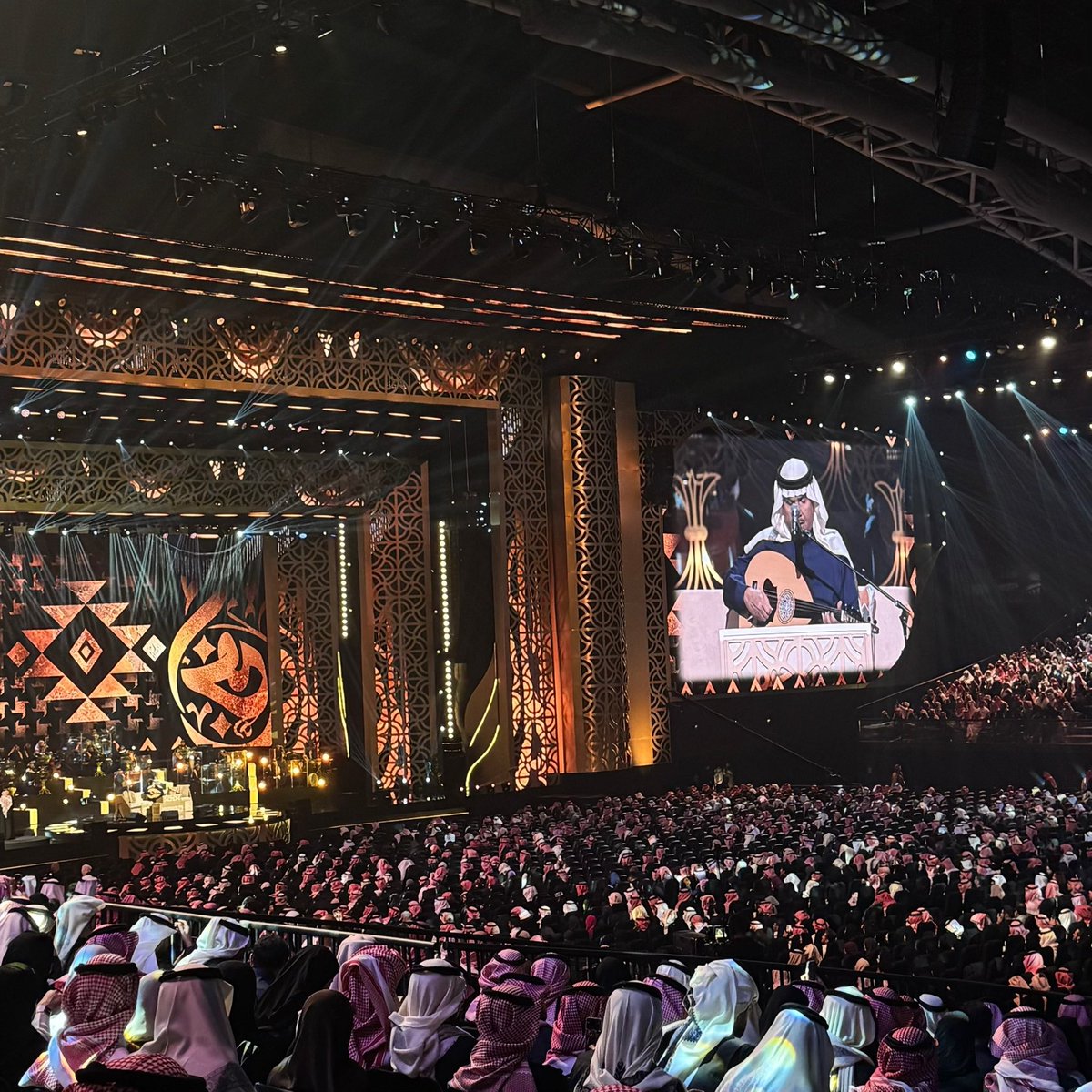 يوم جمييل❣️