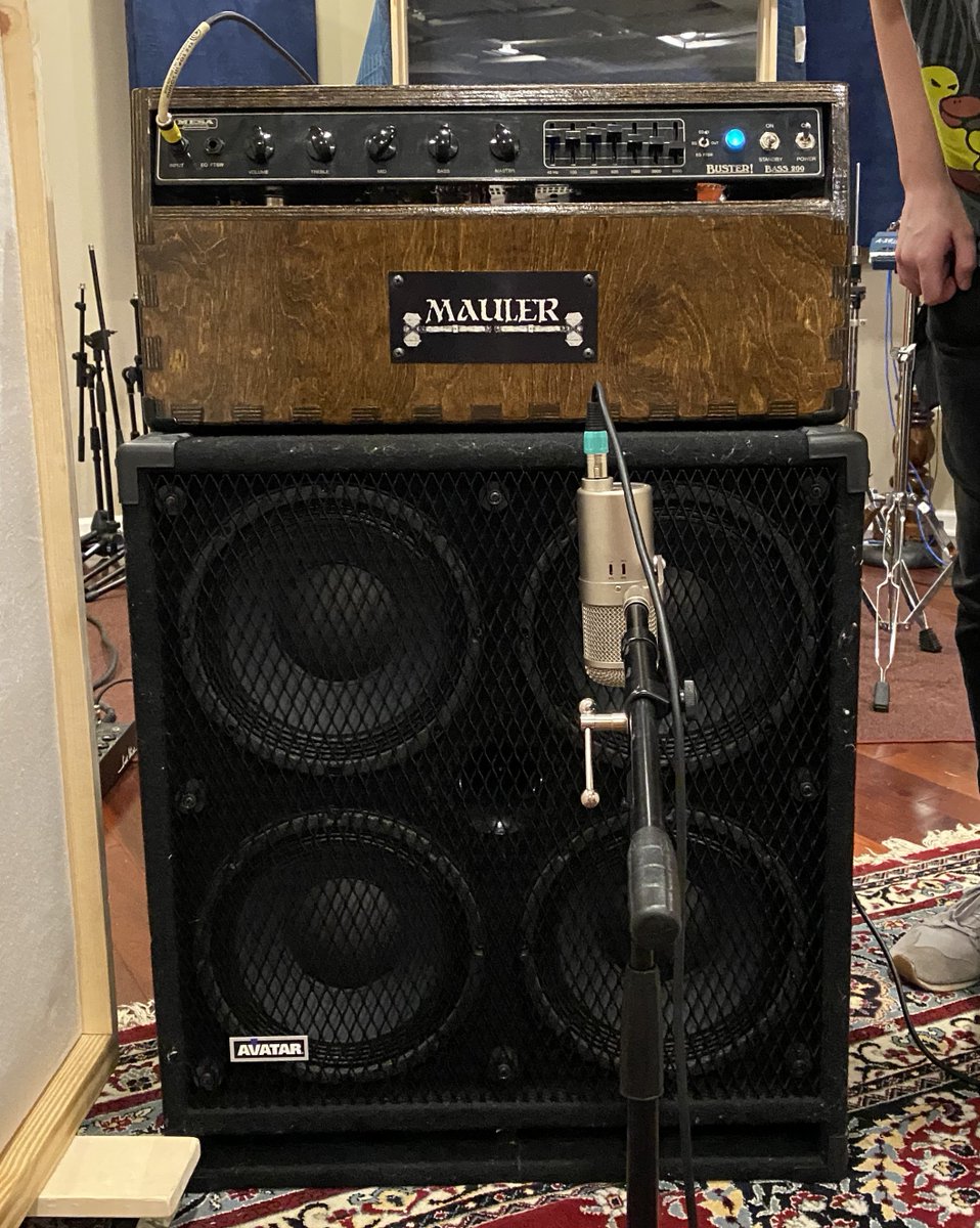estradiologist's tweet image. gear pictures:
bass (in quoted tweet) - travis bean designs 500B

amps (two of em!) - fender bassman ten and my beloved mesa boogie buster

board - as pictured, except I swapped the blank green pedal out for v2 of that pedal (the blue one)

recorded by @FloydAudio