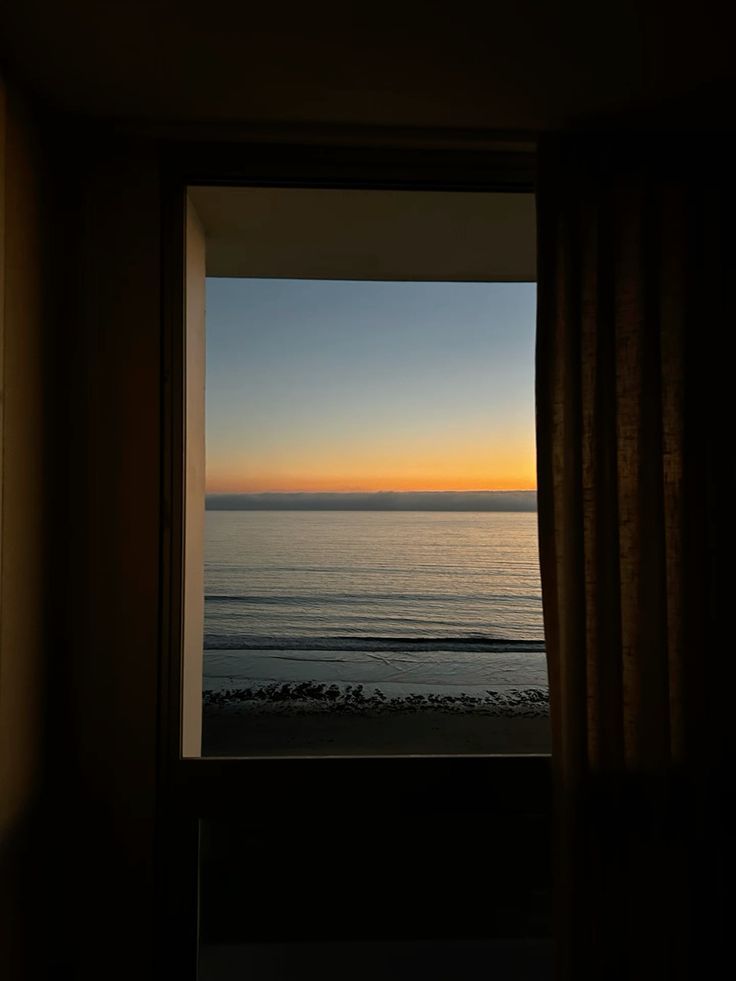 2025pics's tweet image. 