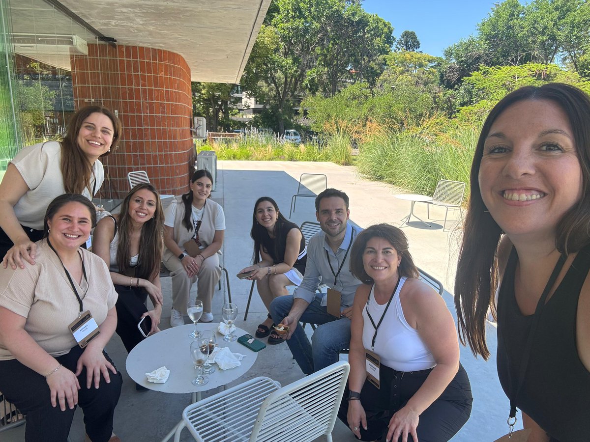 Acompañé el cierre de Fundación Pensar, jóvenes dirigentes del <a href="/proargentina/">PRO</a> con espíritu de superación y ser mejores para sus comunidades. Hay horizonte.

Gracias <a href="/mariuvidal/">María Eugenia Vidal</a> por invitarme a participar como jurado de la presentación de trabajos y felicitaciones a todos los