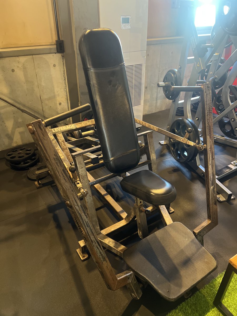 イースト行っても触れてなかったこの子を触るために来たまであるので楽しみ( ง* ॑꒳ ॑*)ว