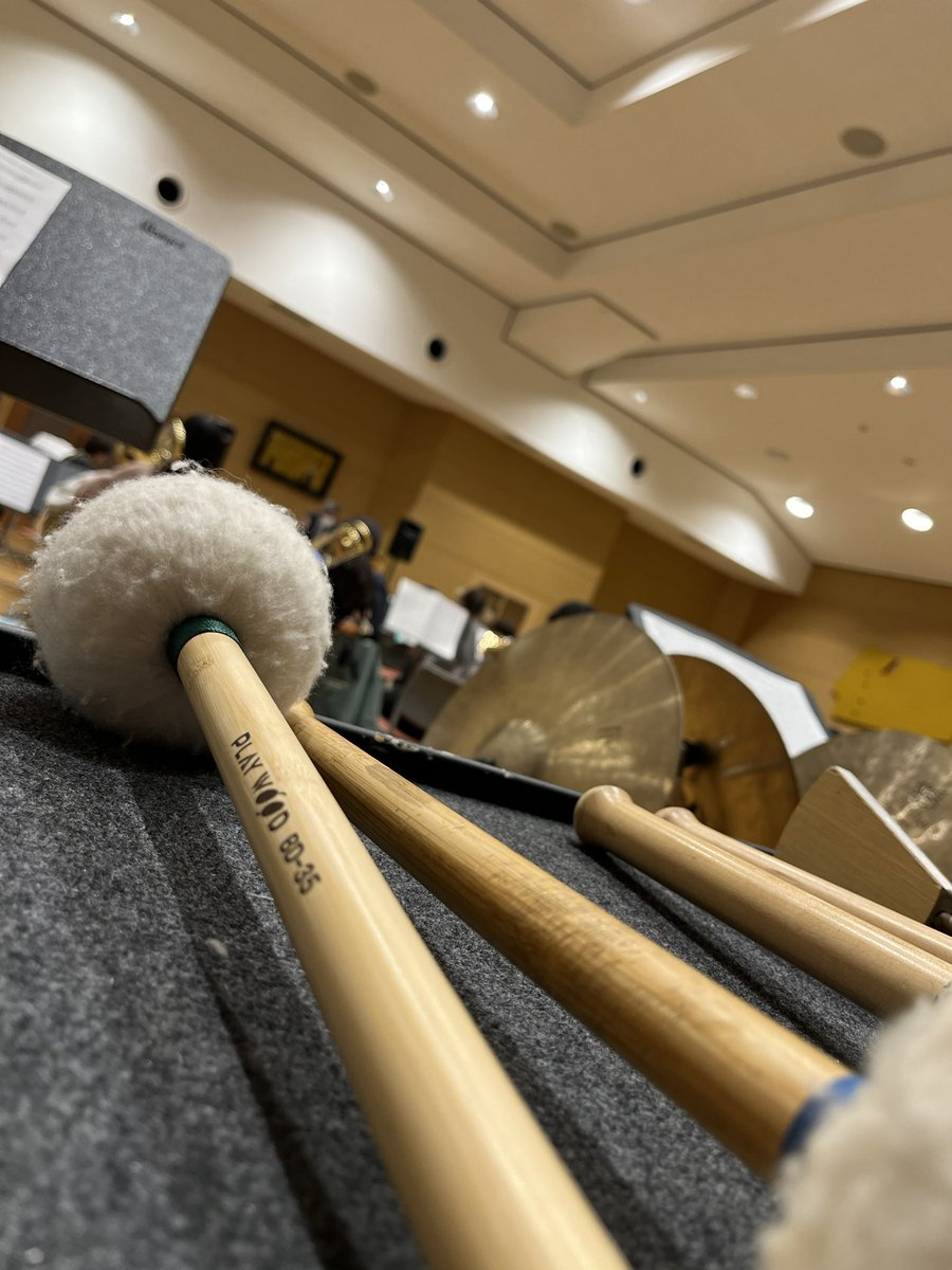HBG_Percussion's tweet photo. 強化練習なうです。

エキストラの方もおおむね全員参加されて大人数になってきました。

本番まであと9日！ https://t.co/fvEsxSO6jN