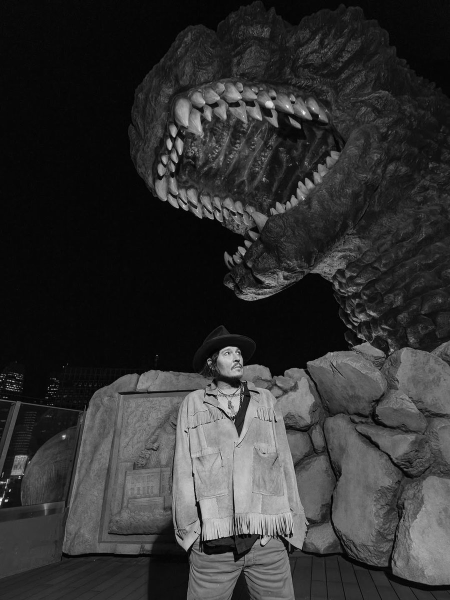 BritishFanofDepp | FANSITE tweet media