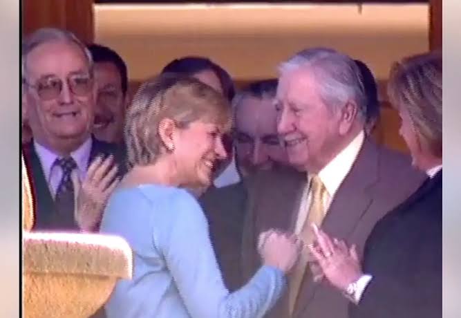 gaston1odrigu's tweet photo. @JCKILLED Jajajaja tirándole flores a una pinochetista la desesperación los tiene cagaos https://t.co/KXEUBUOP7L