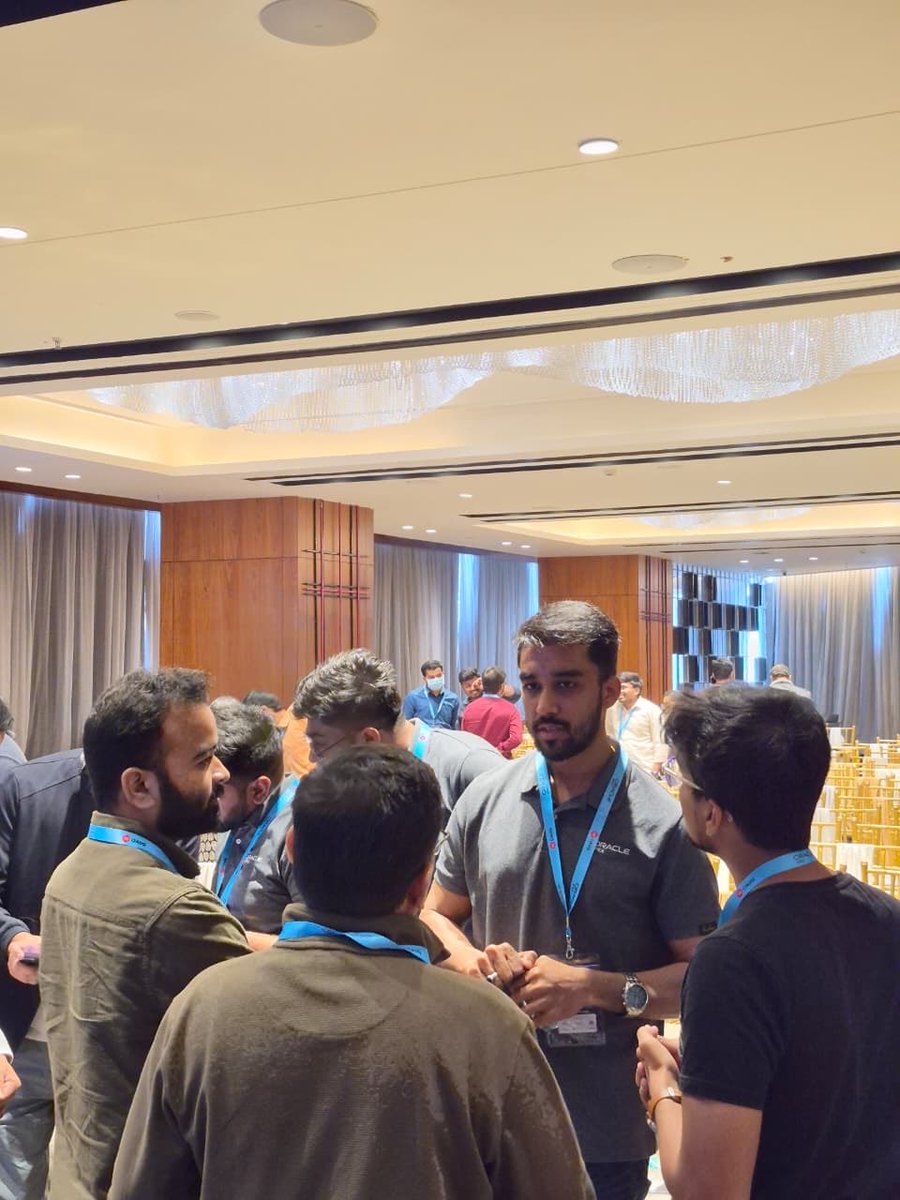 inoaug's tweet image. ☕ Tea Break!
Time to recharge, connect, and spark new ideas with fellow developers. Great conversations start over a cup—enjoy the break and keep the energy high! 🌟
#APEXAIDays #Oracle #LowCode #AI #DeveloperCommunity
