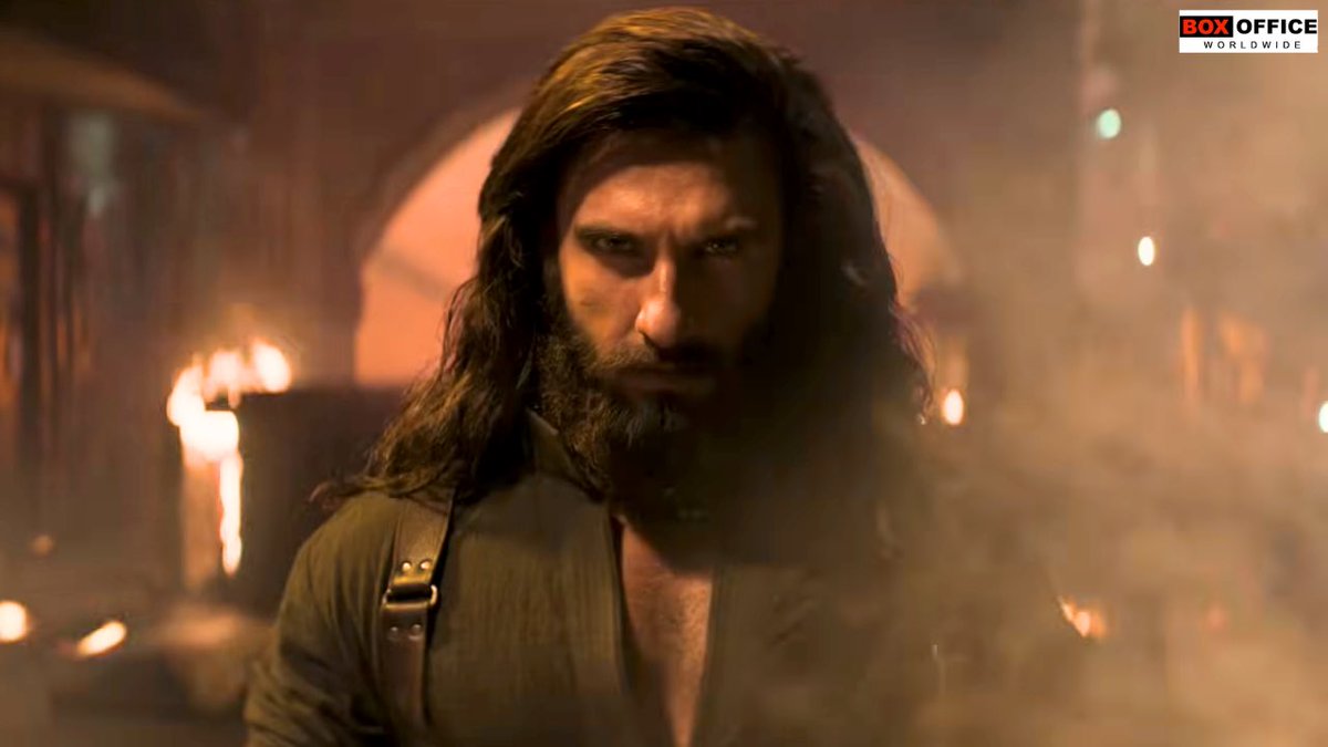 BOWorldwide's tweet image. Uproar In Trade Over Dhurandhar Box Office Day One Collections: 

Leading Trade Portals Claim 30 Percent Bulk Booking For Ranveer Singh Starrer As Actual Collection Fails To Cross 17 Crore!

EMBARASSING! 

Read here: boxofficeworldwide.com/movies-latest-…

#ranveersingh 
#akshayekhanna…