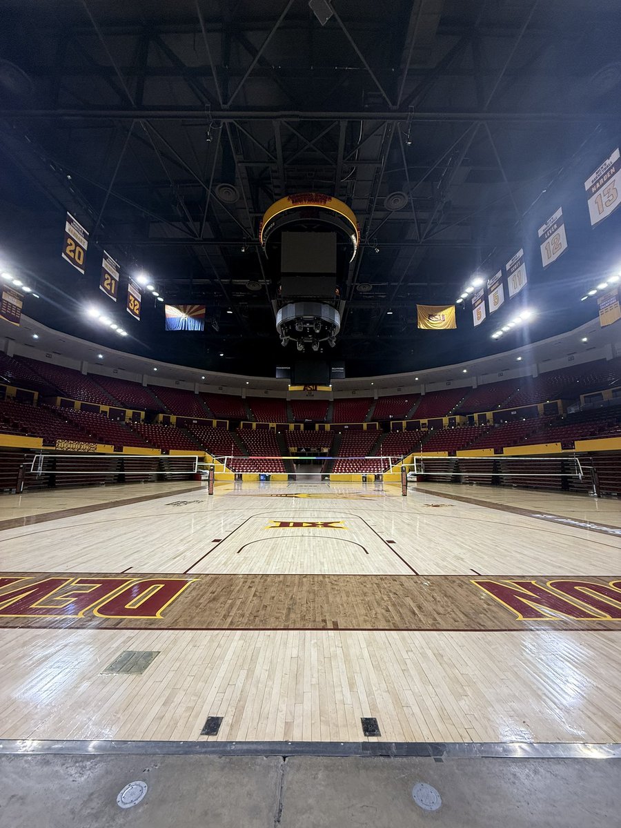 MatthewChismar's tweet photo. Closing time here @ DFA. Sun Devil Volleyball is Sweet 16 bound! https://t.co/8UugPWruFL