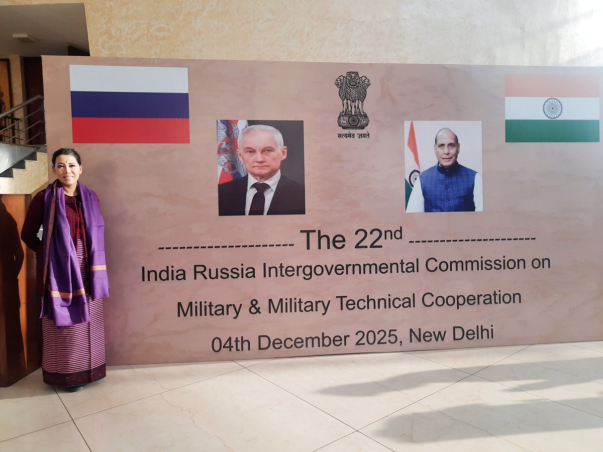 It was an honor to represent our Manipuri Dance form while the Defence Heads from the two nations <a href="/rajnathsingh/">Rajnath Singh</a> &amp; Андрей Белоусов
came to witness our Indian cultural performances. What an amazing experience to be part of it. 
Thank you MoD!🙏
<a href="/DefenceMinIndia/">रक्षा मंत्री कार्यालय/ RMO India</a>