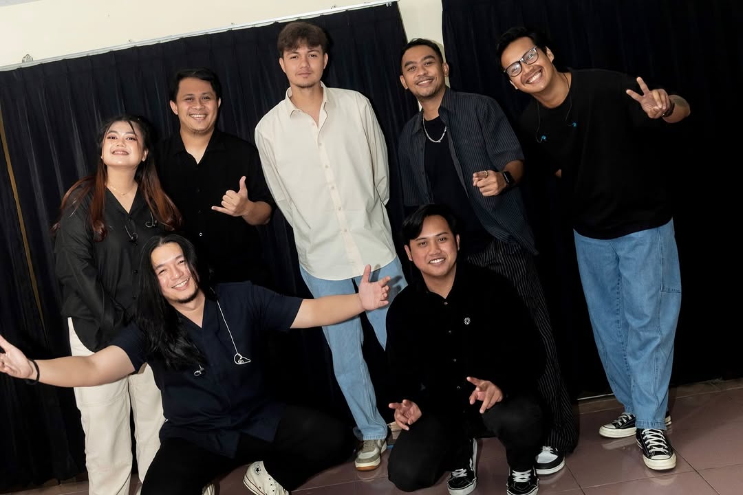 anoclairevoyant's tweet photo. Jember petcahhh! Gokil bgtt terima kasih atas antusiasnyaa yaa! Mainlahh ke Surabaya 🤏🏻

Cr: ig jerijikalih_ https://t.co/I8wfMernAS