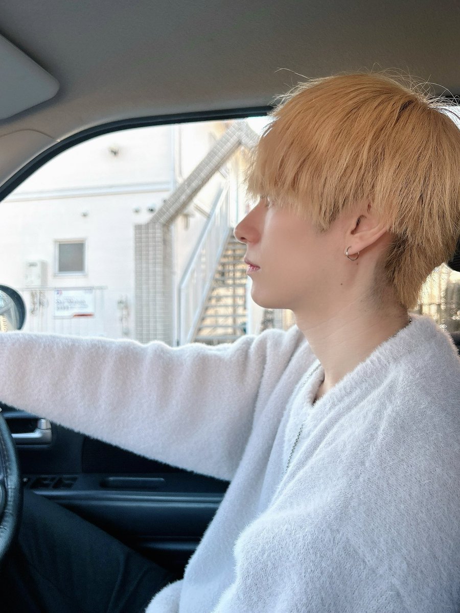 運転してる時の横顔って推せる、ってよく聞くんですけど、これは推せ