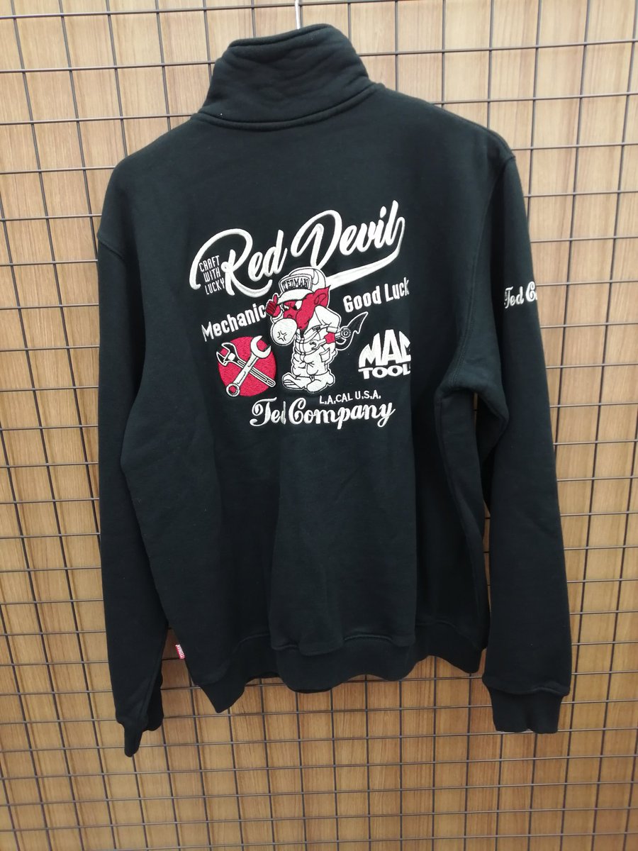 テッドマンとMAC TOOLSのコラボスウェットが入荷しました。 背中のRed 
